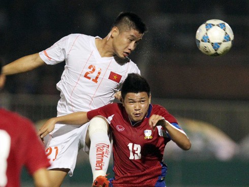 Trước khi đội trưởng Hoàng Thịnh ấn định chiến thắng 2-0 cho U21 Việt Nam trên chấm phạt đền ở phút 64.